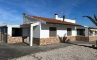 Herverkoop - Villa -
Villena