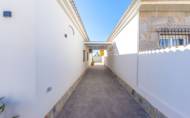 Resale - Villa -
Torrevieja - El Chaparral
