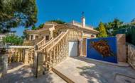 Resale - Villa -
Orihuela Costa - Costa Blanca