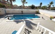 Resale - Villa -
Benijofar - Monte Azul