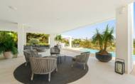 Resale - Villa -
Nueva Andalucía - Costa del Sol