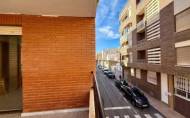Herverkoop - Apartamento -
Torrevieja - Playa del Cura