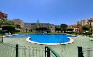 Resale - Bungalow -
Torrevieja - Torreblanca