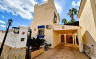 Herverkoop - Villa -
Villamartin - Costa Blanca
