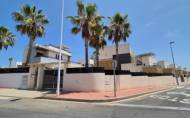 Herverkoop - Villa -
Torrevieja - Costa Blanca