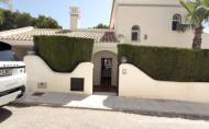 Herverkoop - Villa -
Orihuela - Inland