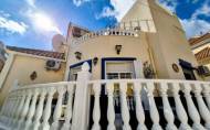 Herverkoop - Villa -
Villamartin - Costa Blanca