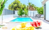 Resale - Villa -
Orihuela Costa - Villamartín