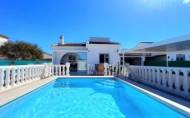 Resale - Villa -
Torrevieja - La Siesta