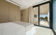 Resale - Villa -
Nueva Andalucía - Costa del Sol