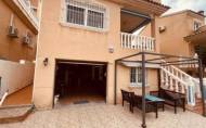 Reventa - Villa -
Villamartin - Costa Blanca