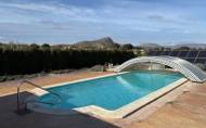 Herverkoop - Villa -
Villena