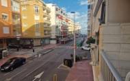 Herverkoop - Apartamento -
Torrevieja - Playa del Cura