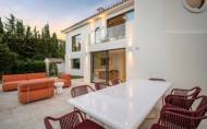 Revente - Villa -
Nueva Andalucía - Costa del Sol