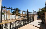 Herverkoop - Villa -
Orihuela Costa - Campoamor