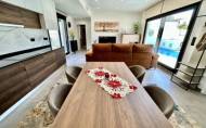 Herverkoop - Villa -
Villamartin - Costa Blanca