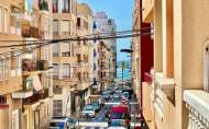 Herverkoop - Apartamento -
Torrevieja - Playa del Cura