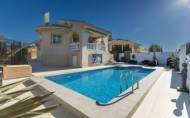 Resale - Villa -
Benijofar