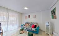 Resale - Apartamento -
Torrevieja - Centro