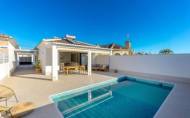 Resale - Villa -
Torrevieja - El Chaparral
