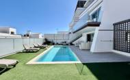 Herverkoop - Villa -
Villamartin - Costa Blanca