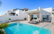 Resale - Villa -
San Miguel de Salinas - Inland