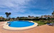 Herverkoop - Town House -
La Duquesa - Costa del Sol