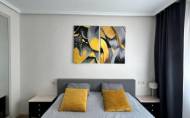 Herverkoop - Apartamento -
Torrevieja - Centro