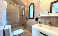 Revente - Villa -
Villamartin - Costa Blanca