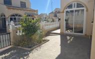 Herverkoop - Town House -
Orihuela Costa - La Florida