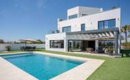 Herverkoop - Villa -
La Manga del Mar Menor - Costa Calida