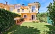 Herverkoop - Town House -
La Duquesa - Costa del Sol