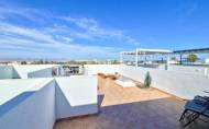 Herverkoop - Herenhuis -
Torrevieja - Los Balcones