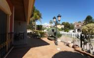 Resale - Villa -
Orihuela Costa - Campoamor