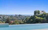 Reventa - Villa -
El Paraíso, Estepona - Costa del Sol