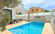 Resale - Detached Villa -
Orihuela Costa - Villamartín