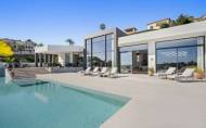 Reventa - Villa -
El Paraíso, Estepona - Costa del Sol