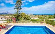 Resale - Villa -
Jávea - Montgó