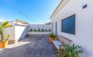 Resale - Villa -
Torrevieja - El Chaparral