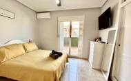 Herverkoop - Town House -
La Zenia - Costa Blanca