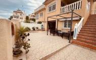 Reventa - Villa -
Villamartin - Costa Blanca