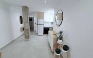 Revente - Apartment -
Torrevieja - La Mata