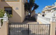 Herverkoop - Town House -
Orihuela Costa - La Florida