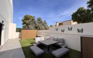 Resale - Villa -
Villamartin - Costa Blanca