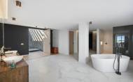 Reventa - Villa -
El Paraíso, Estepona - Costa del Sol