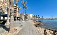 Herverkoop - Apartamento -
Torrevieja - Centro