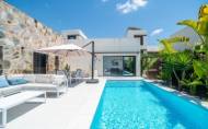 Herverkoop - Villa -
Algorfa - Inland