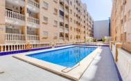 Revente - Apartment -
Torrevieja - Centro