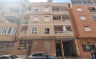 Herverkoop - Apartamento -
Torrevieja - Centro