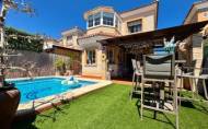 Reventa - Villa -
El Raso - Costa Blanca